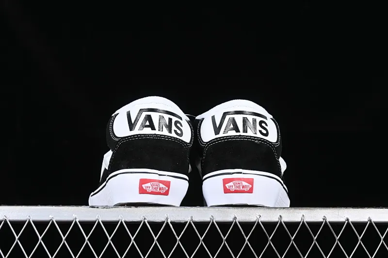All categories Vans Vans series Vans Mid Vans Zhongbang Vans Knu Skool Vans official fat version of mid-top bread shoes VN000CQ96BTR